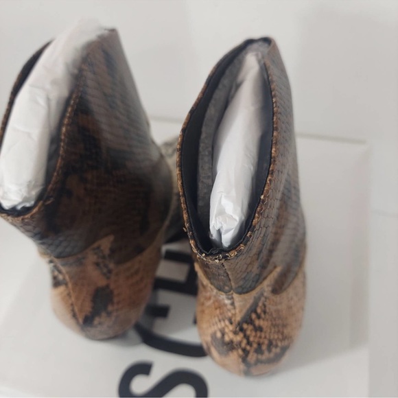 Schutz NEW Haven Leather Snakeskin Print Cowboy Boots - Picture 9 of 12